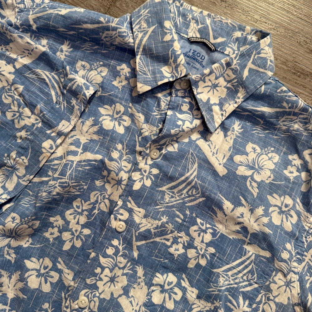 IZOD Saltwater Shirt Men M Blue White Floral Tropical 100% Cotton Aloha Nautical